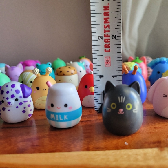 Lot of 28 Squish-a-longs by Original Squishmallows Rubber Plastic Colorful - Picture 3 of 9